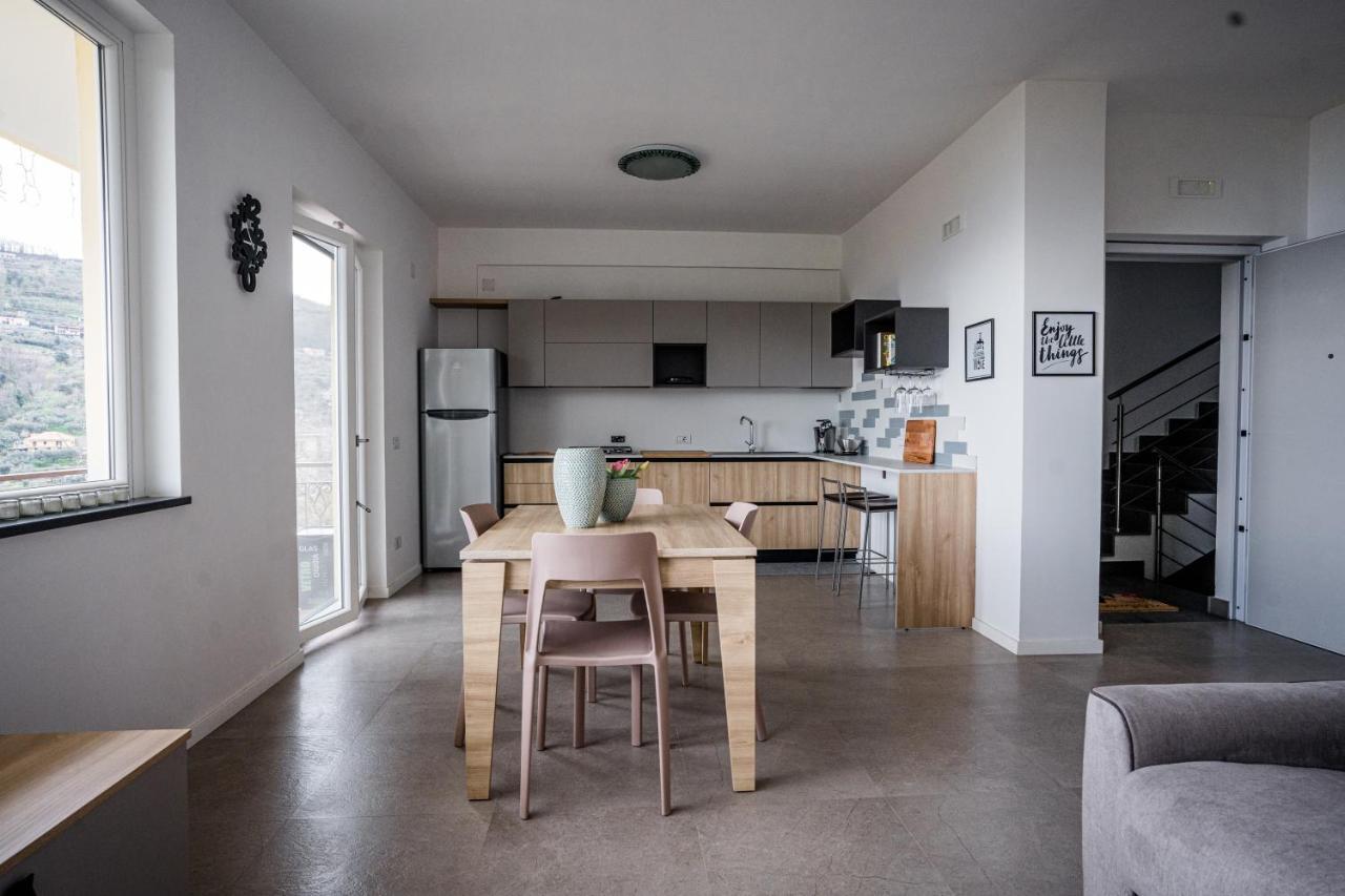 Miravesuvio Apartment Pimonte Bagian luar foto